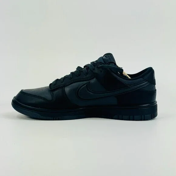 Nike Dunk Low GORE-TEX 'Black' HQ2035-001 size 10 - Picture 2 of 8